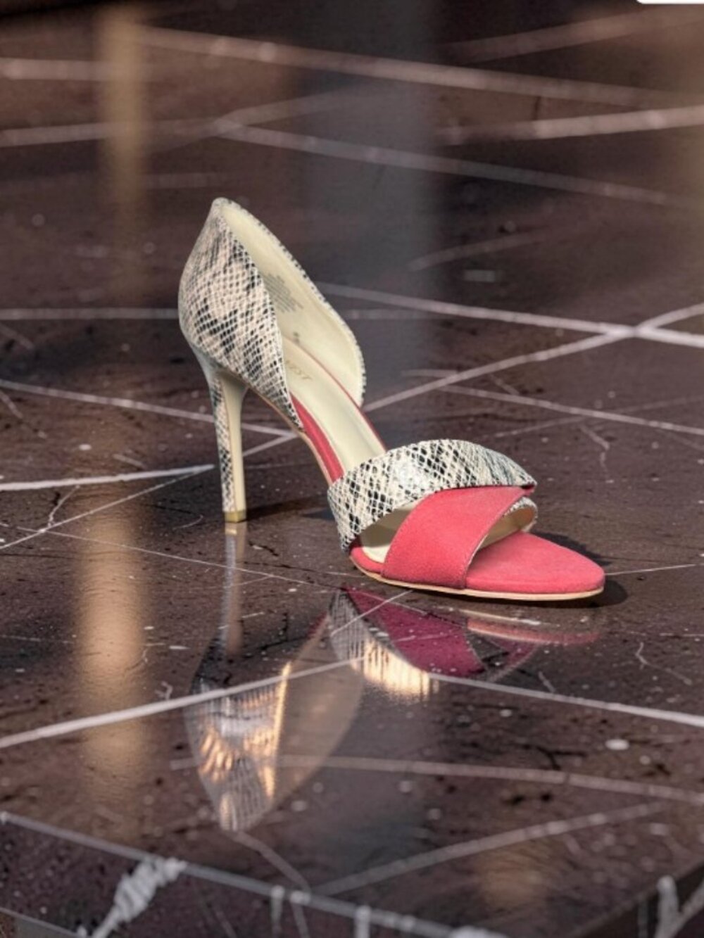 Nine West Snakeskin Print with Coral Suede Open Toe Stiletto Heel - Size 8.5